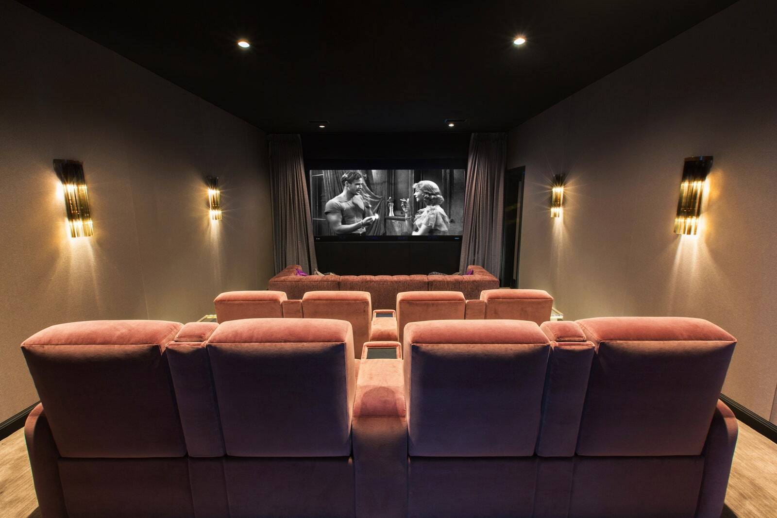 Parkyns Street image 8