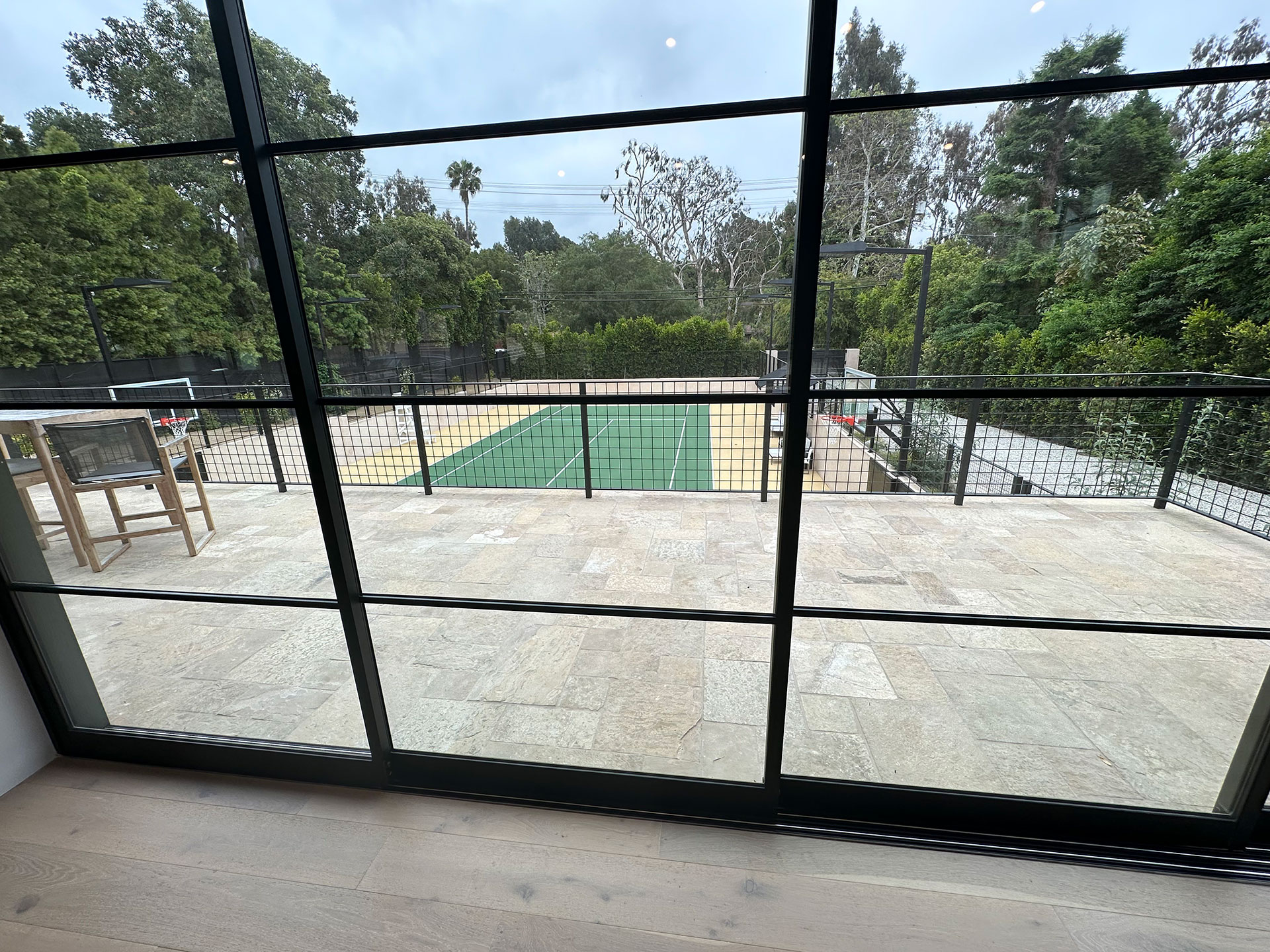 Mandeville Canyon Road image 4