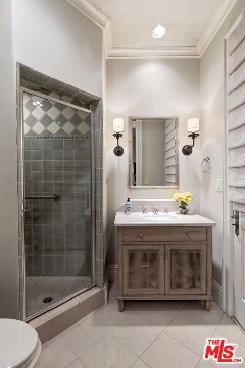 Toyopa Drive image 19