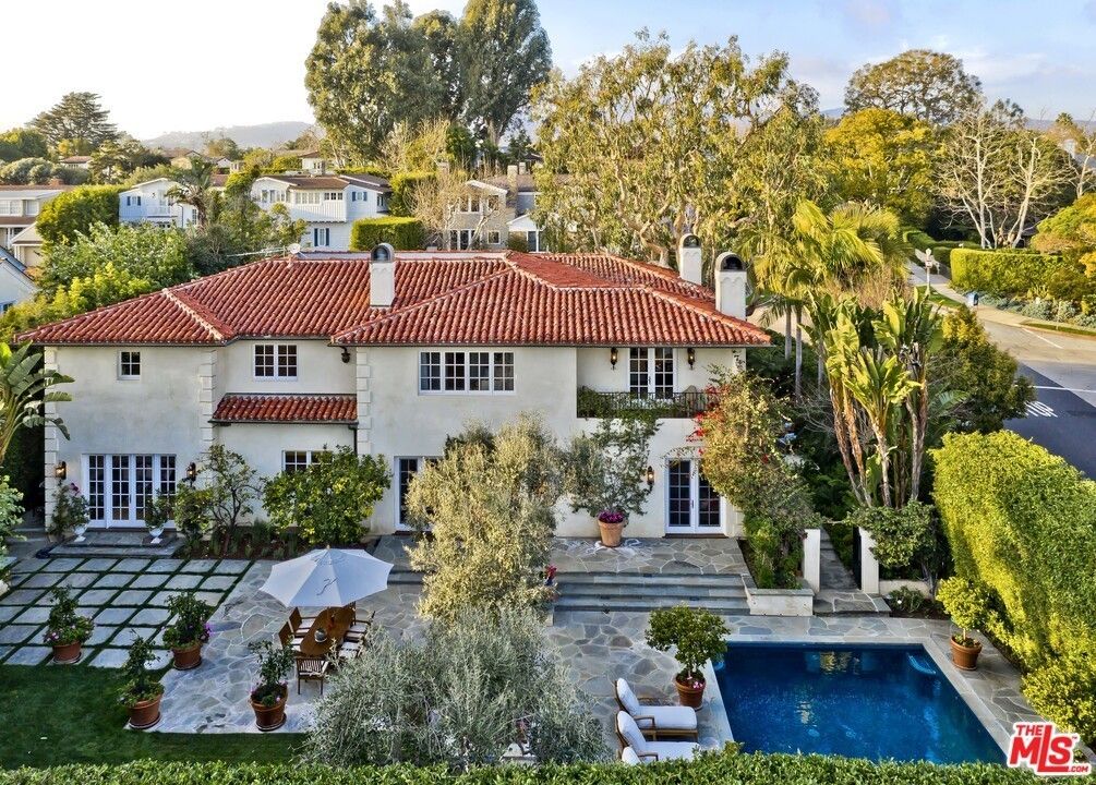 Toyopa Drive image 20