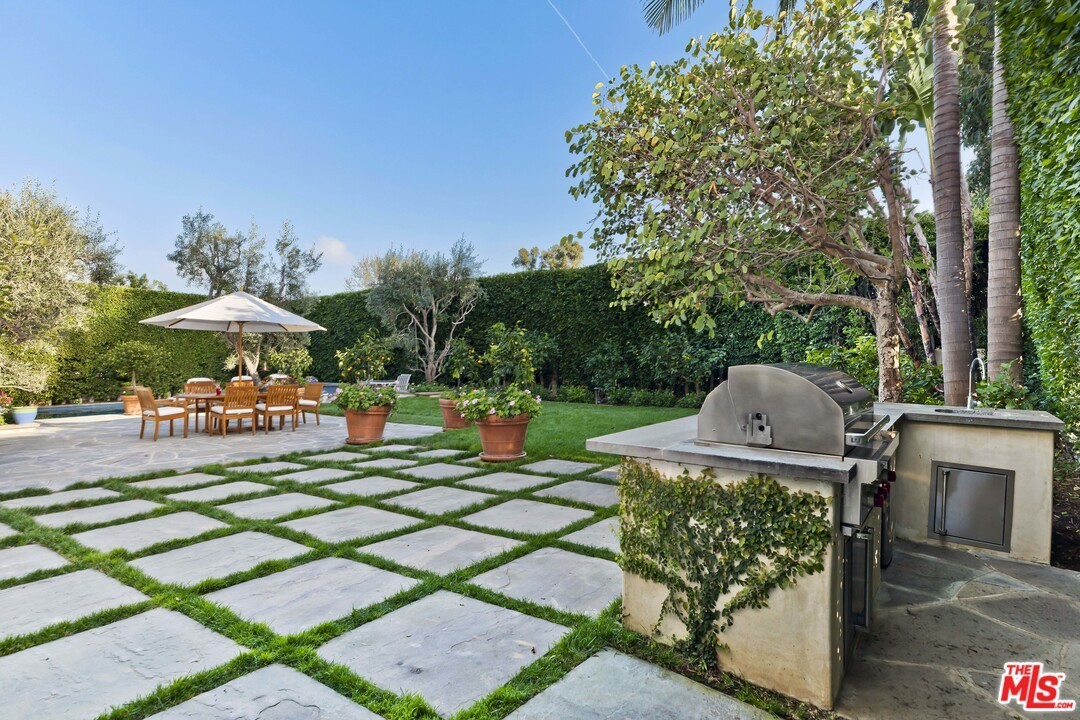 Toyopa Drive image 22