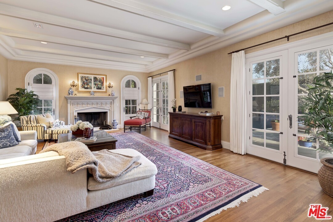 Toyopa Drive image 6