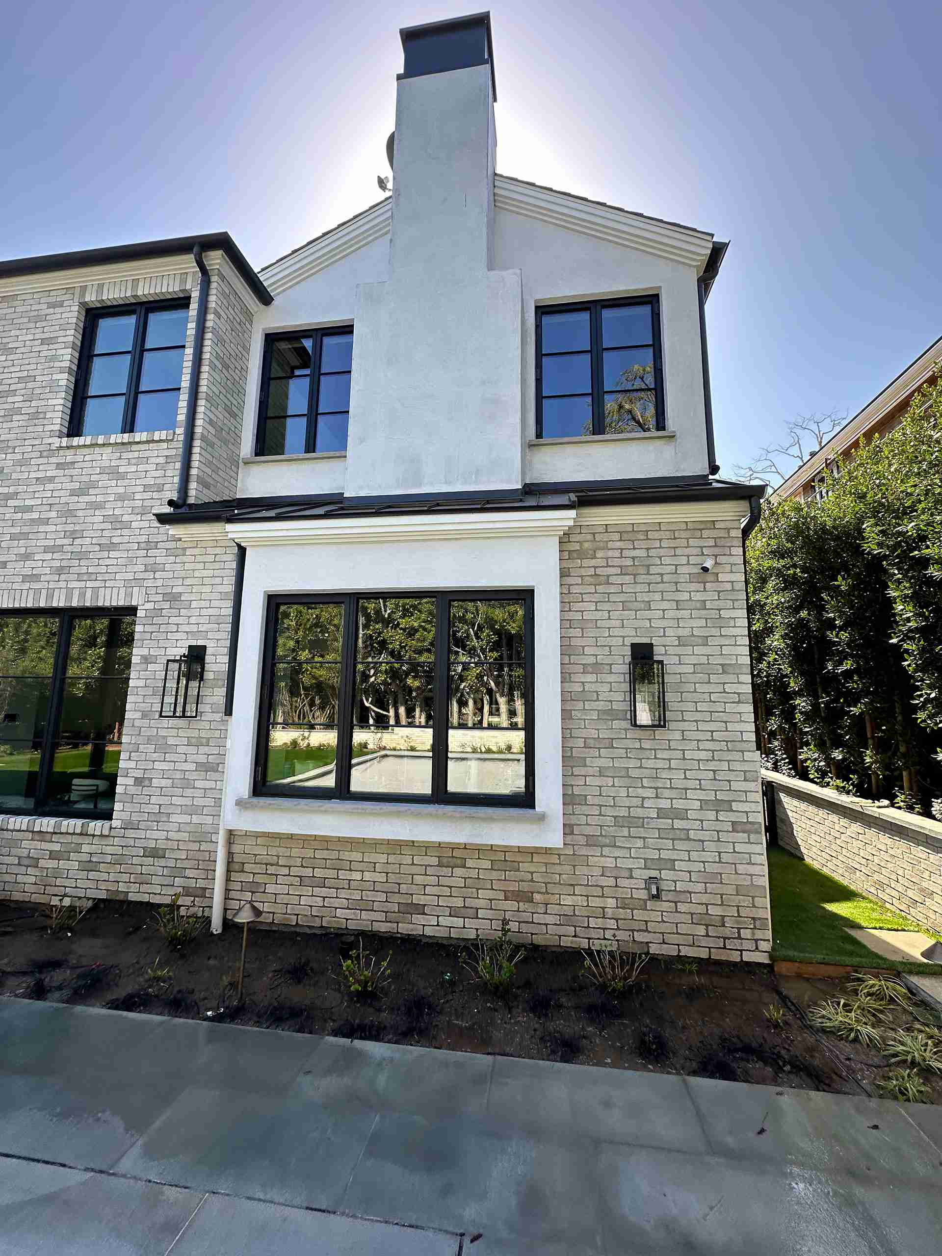 Moreno Avenue image 2