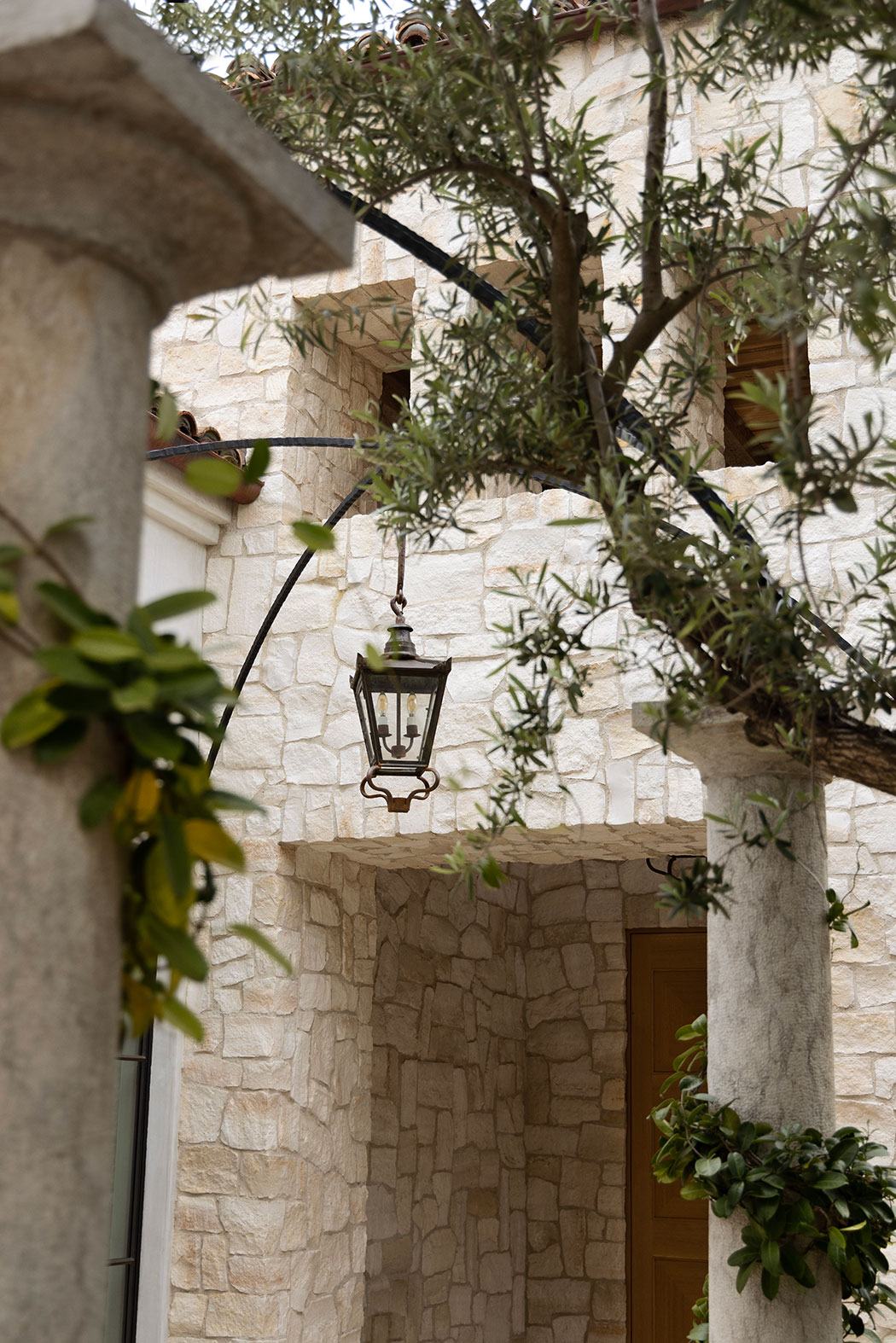 Alma Real Drive image 5